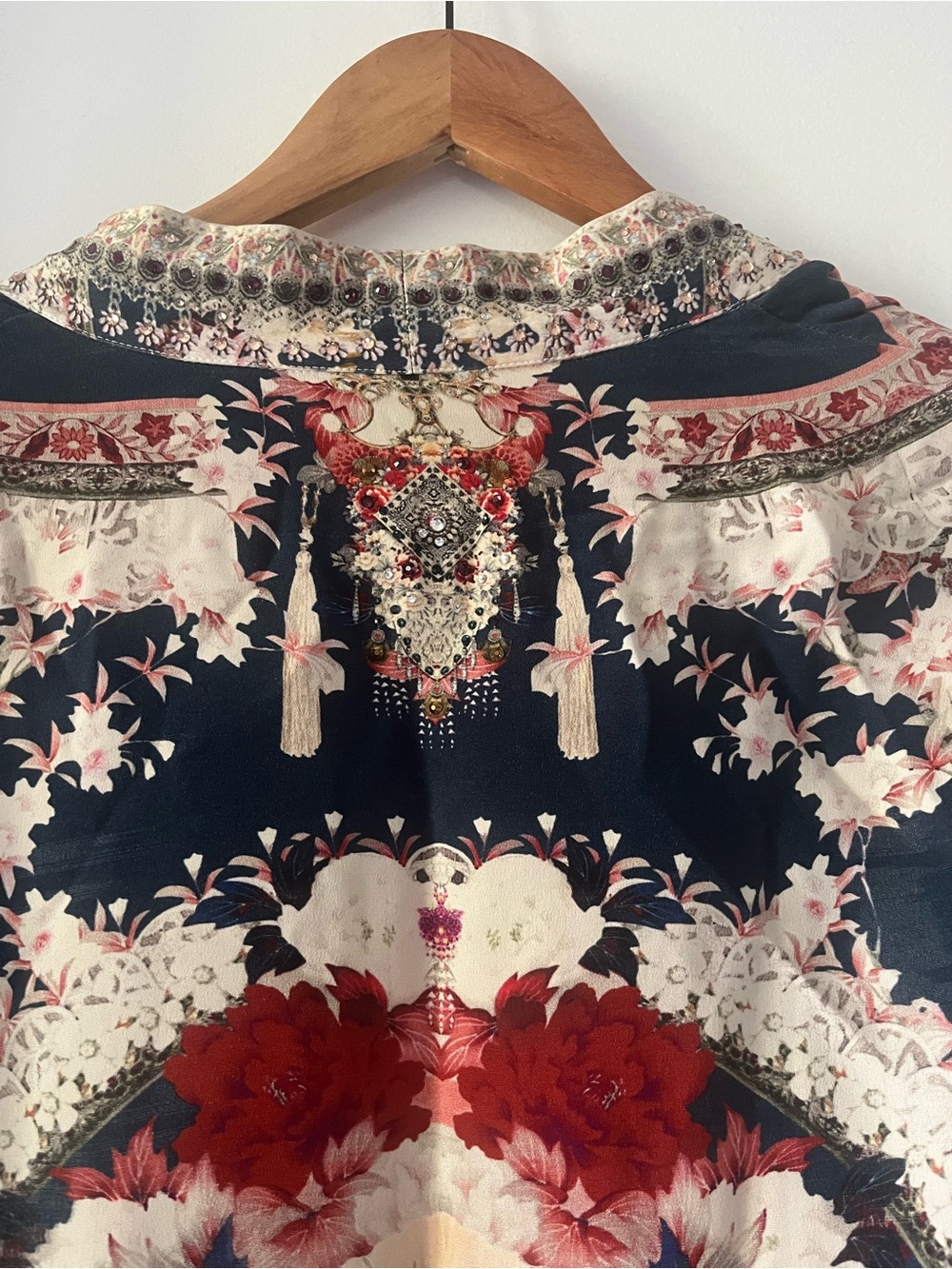 CAMILLA RARE 100% Silk Vtg 2016 "Imperial Echo" Crystal Embellished Short Kimono - Picture 10 of 16